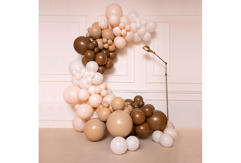 Guirnalda de globos con rubor marrón retro